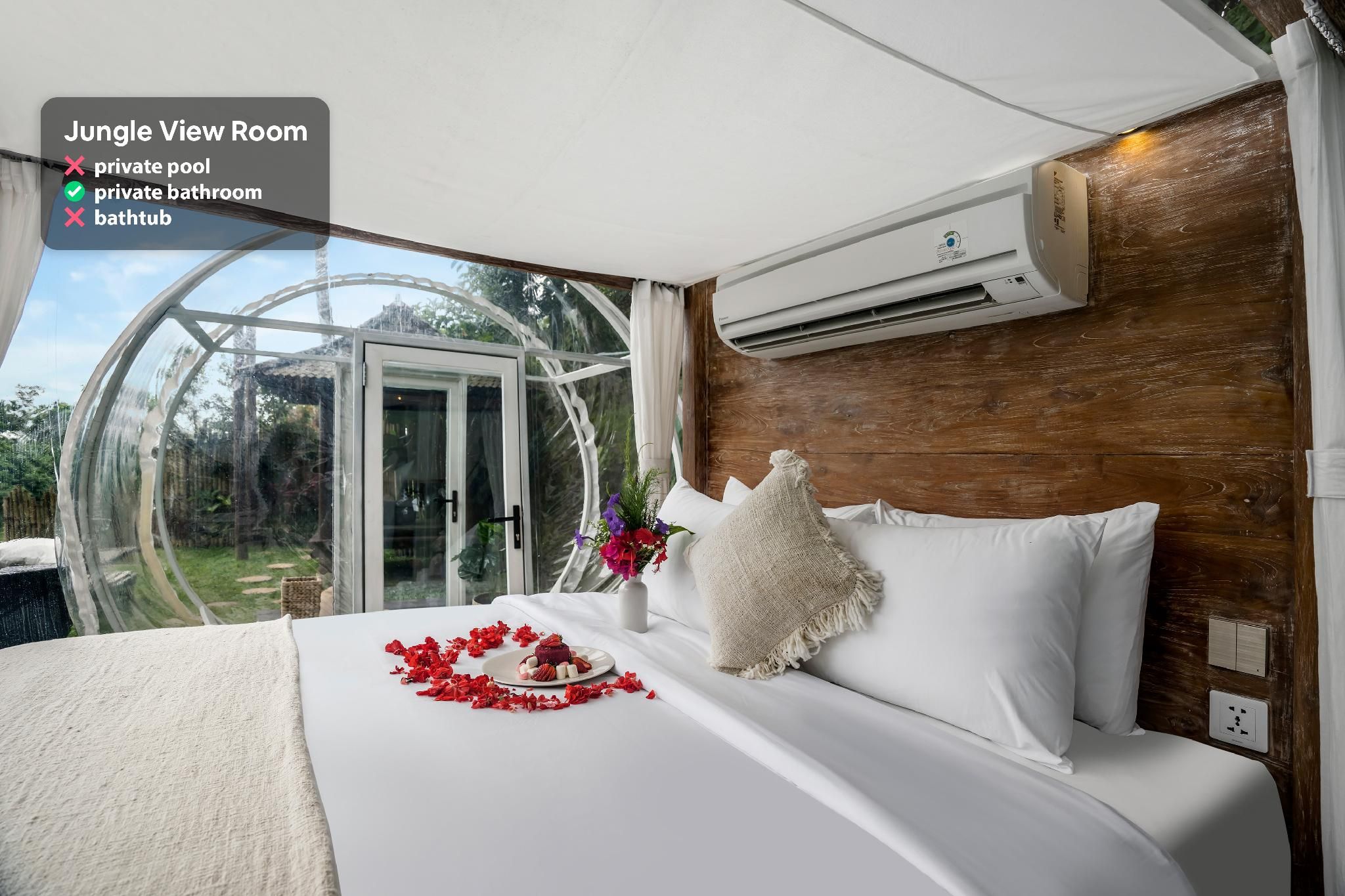 Suite with Garden View