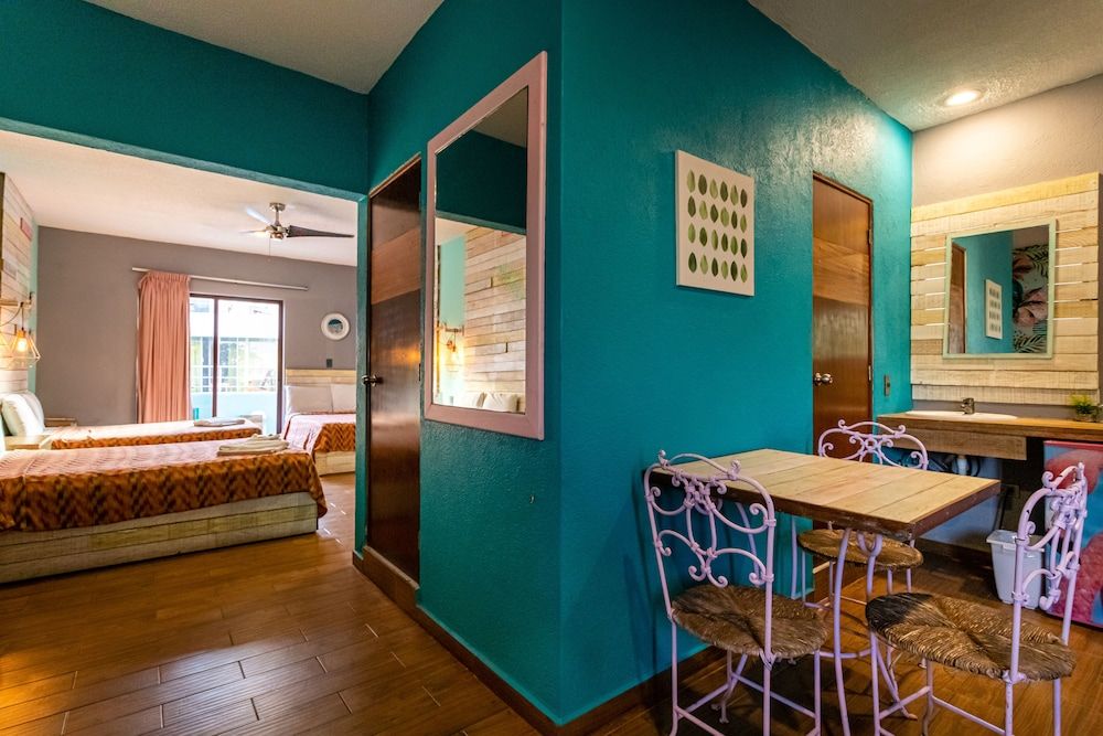 Room, Multiple Beds, Balcony, City View