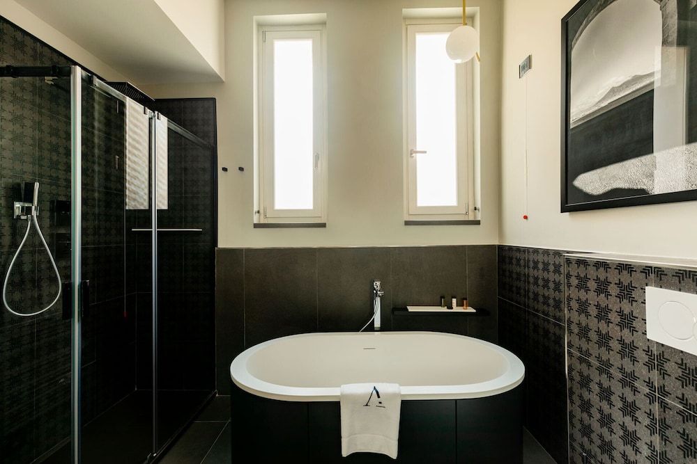 undefined Amadomus Luxury suites 9