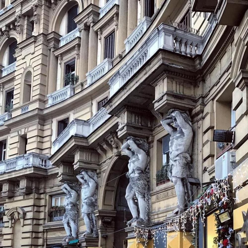 undefined Amadomus Luxury suites 2