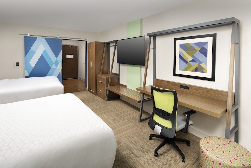 Standard Room, 2 Queen Beds, Accessible (Mobility)