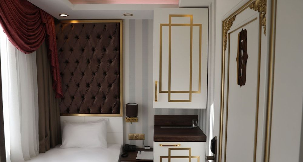 undefined Burj Al Istanbul 10