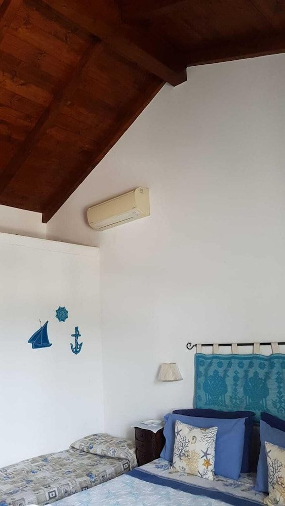 B&B Guest House Il Porto Vecchio Deluxe Quadruple Room 7