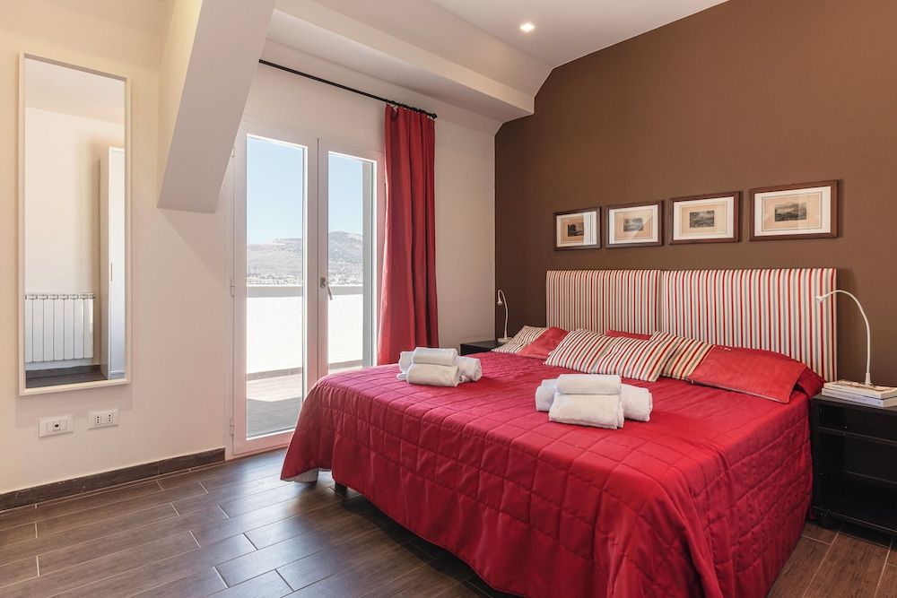 Marbela Apartments & Suites Romantic Suite 2