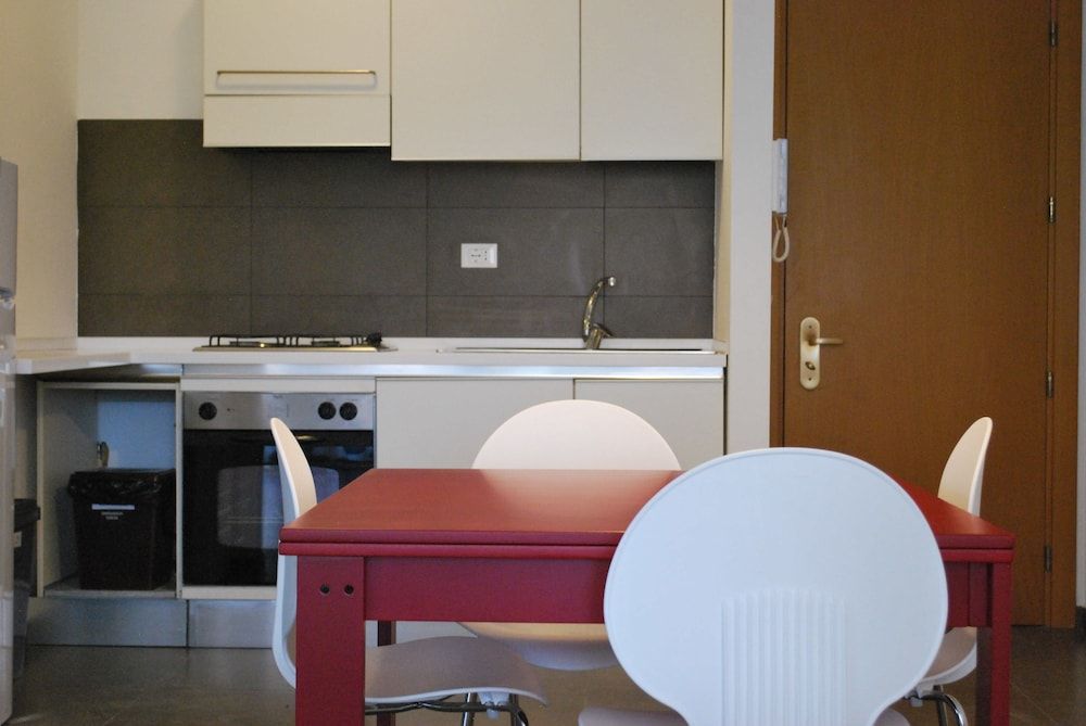 Marbela Apartments & Suites Deluxe Apartment (size L) 8