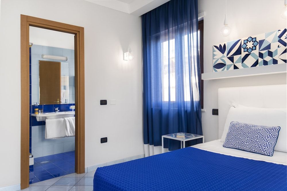 undefined Hotel Leone 3