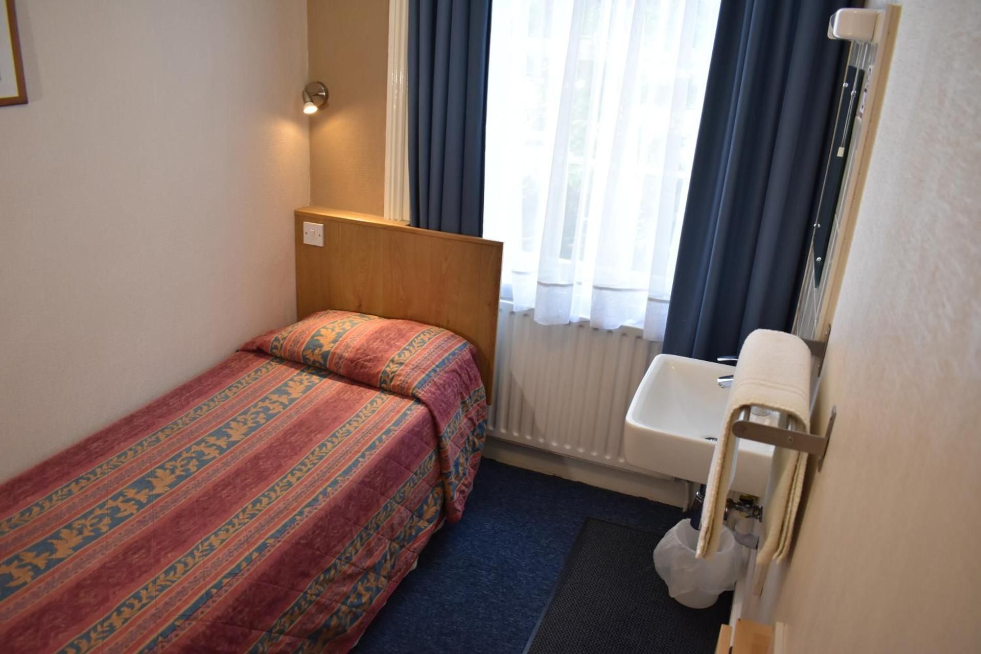 undefined MacDonald 8