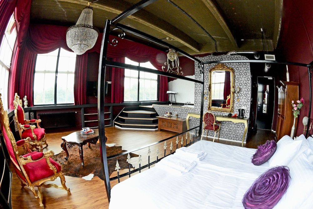 undefined Blue Collar Hotel 5