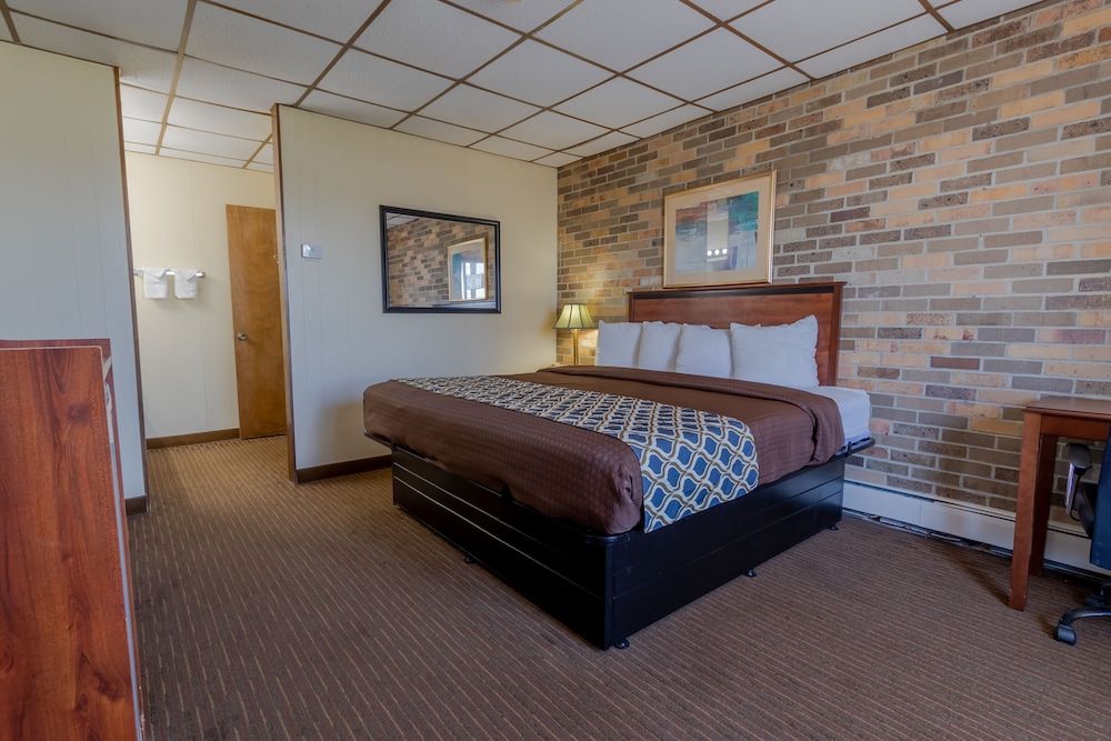 Thunderbird Lodge Room, 1 King Bed, Non Smoking