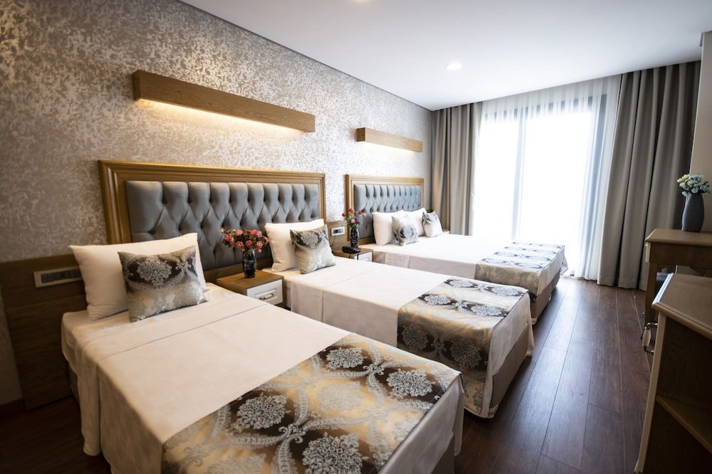 undefined Eliza Hotel 3