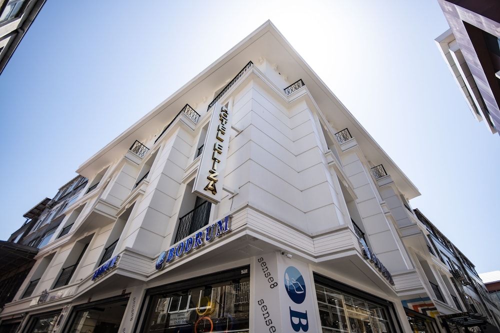 undefined Eliza Hotel 10