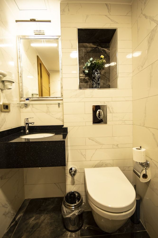 Eliza Hotel Standard Double or Twin Room 19