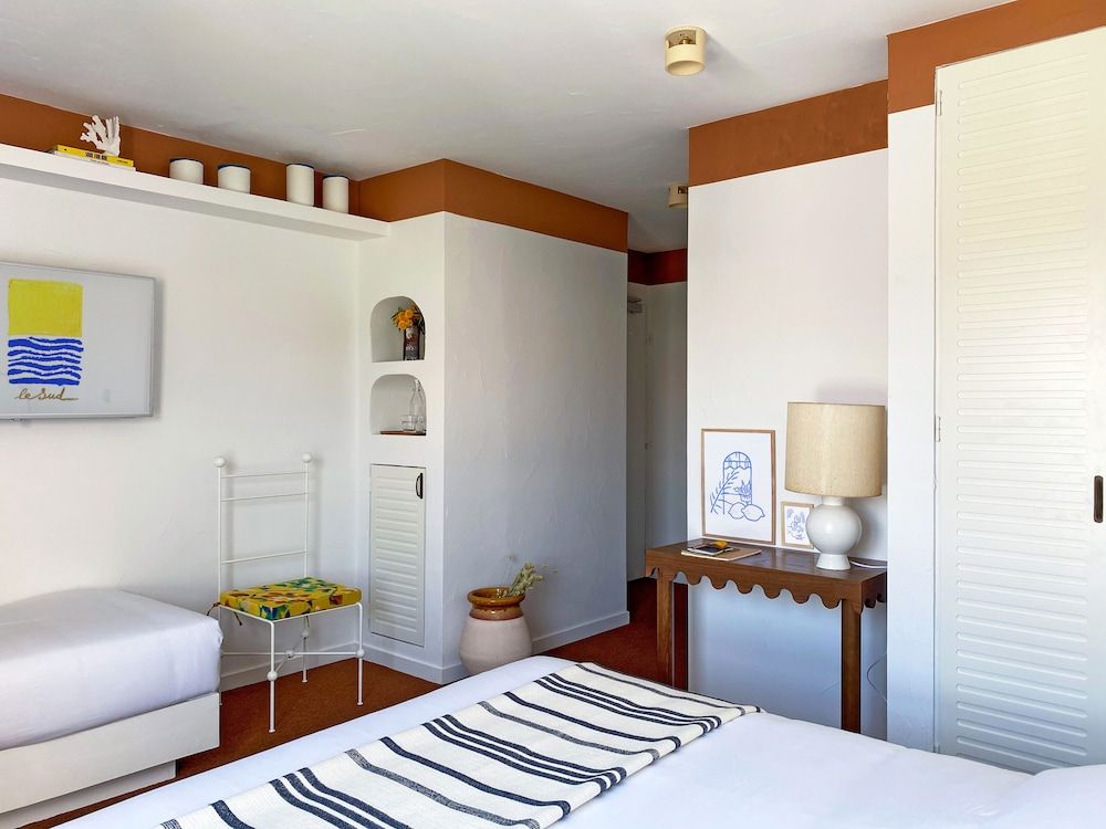 undefined Hôtel le Sud 2