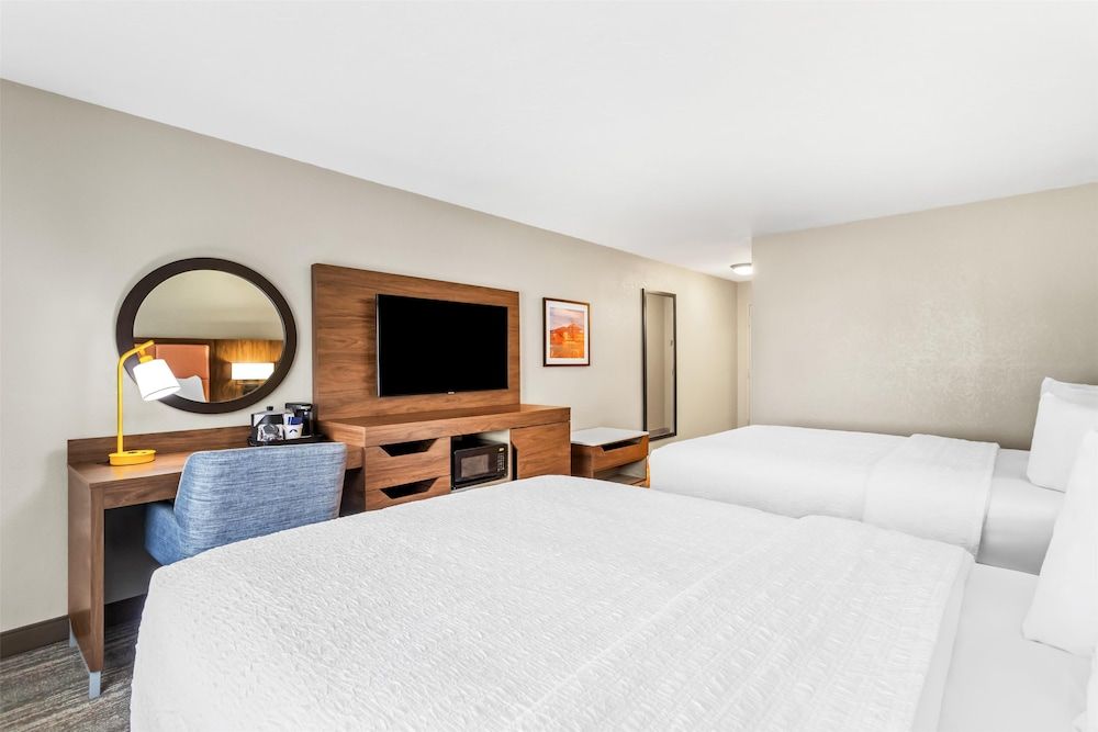 Room, 2 Queen Beds, Non Smoking