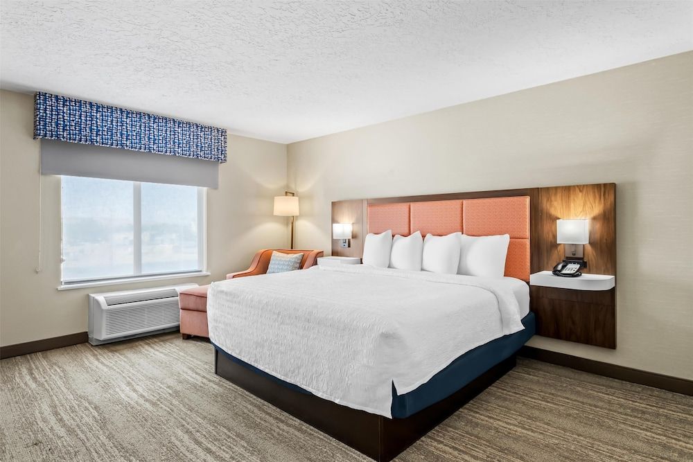 Room, 1 King Bed, Non Smoking