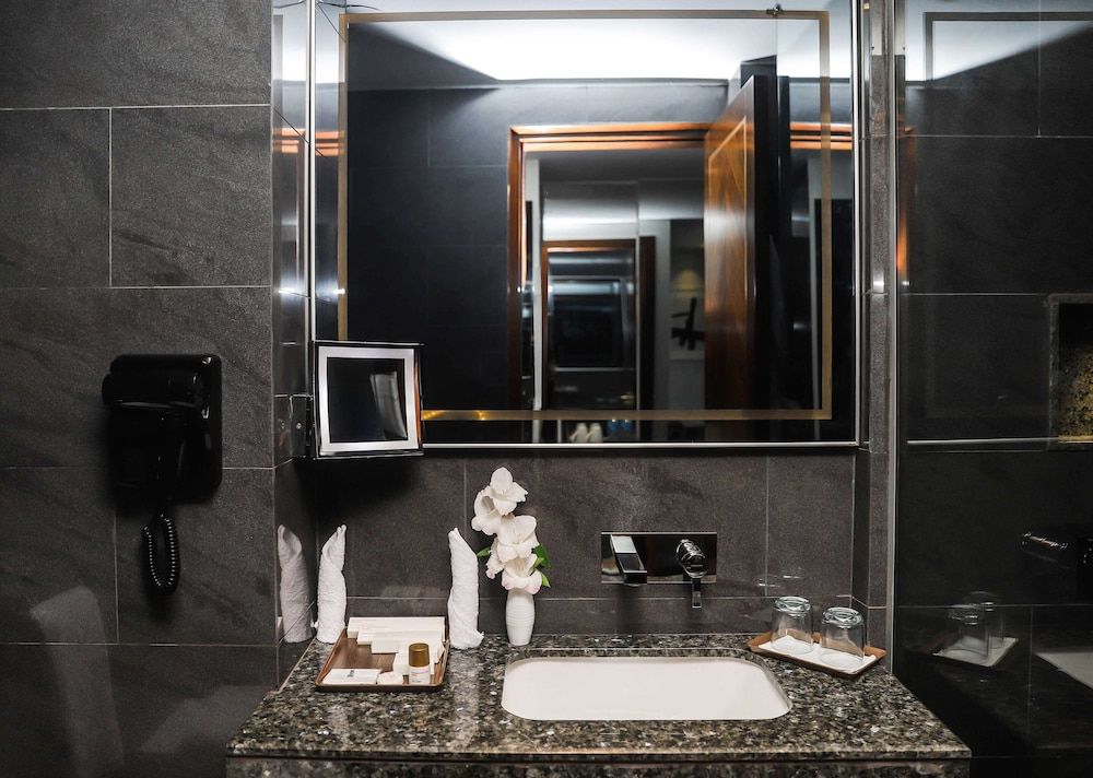 Best Western Premier Islamabad Executive Room, 2 Twin Beds, Non Smoking 4