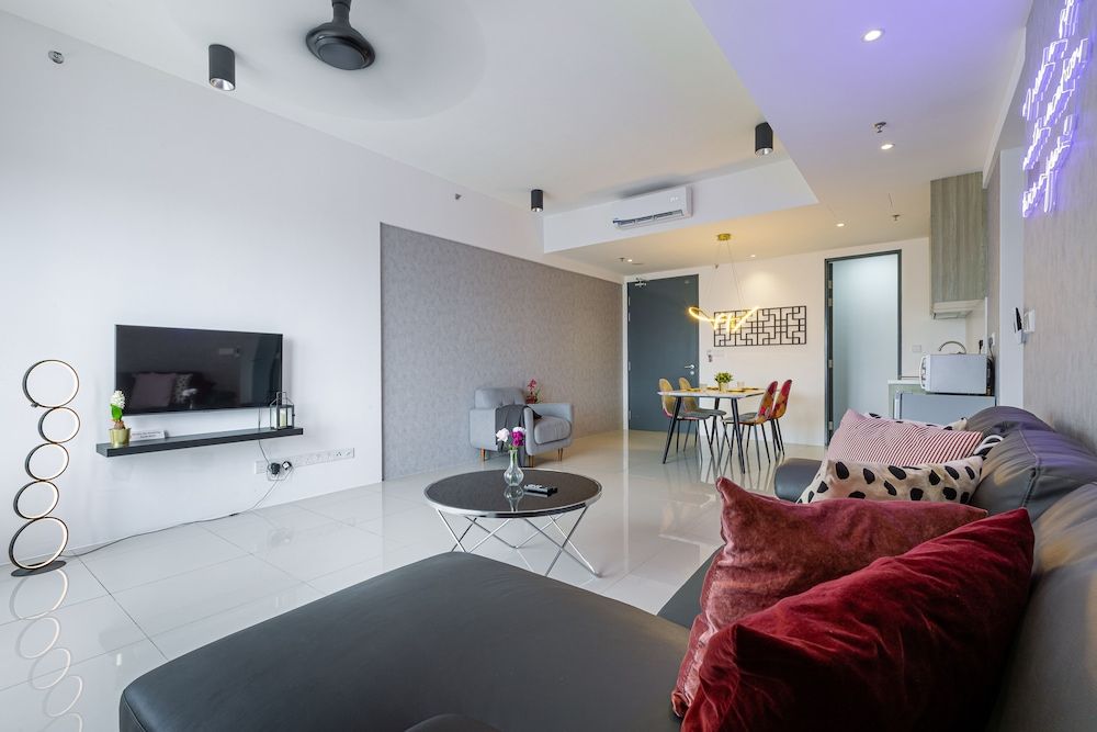 Tropicana 218 Macalister Exclusive Apartment, 2 Bedrooms, City View 12