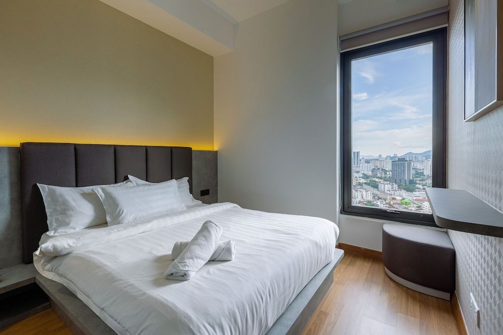 Tropicana 218 Macalister Superior Apartment, 2 Bedrooms, City View 5