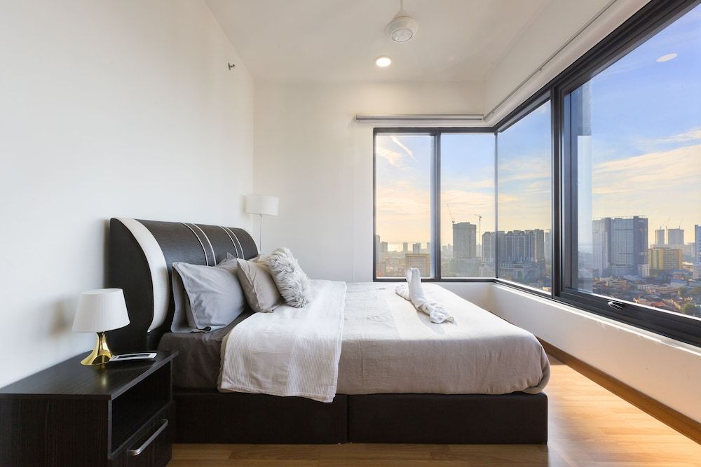 Tropicana 218 Macalister Exclusive Apartment, 2 Bedrooms, City View 4