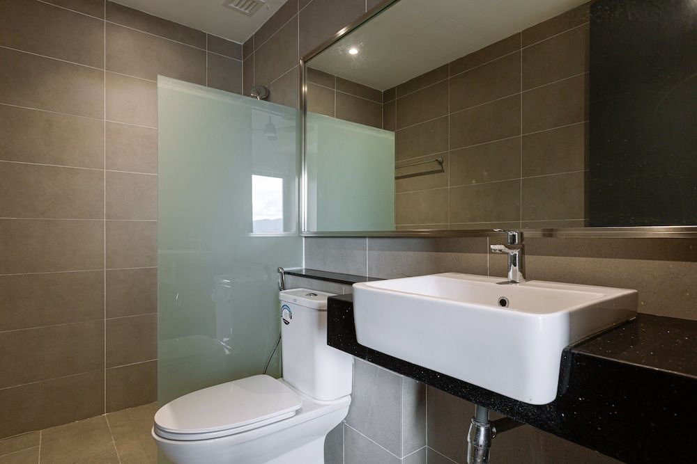 Tropicana 218 Macalister Superior Apartment, 2 Bedrooms, City View 9