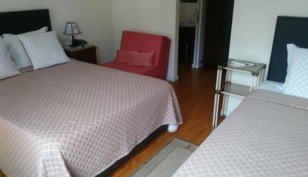 Hotel Miradaire Porto Triple Room 4