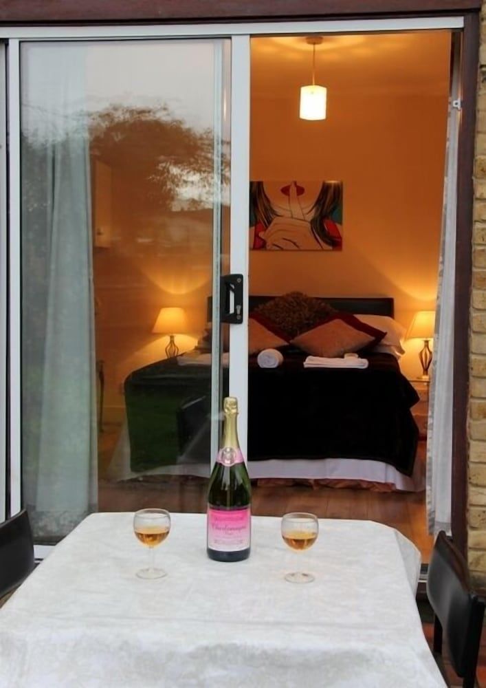 Crystal Lodge Hotel Double Room, Private Bathroom 6