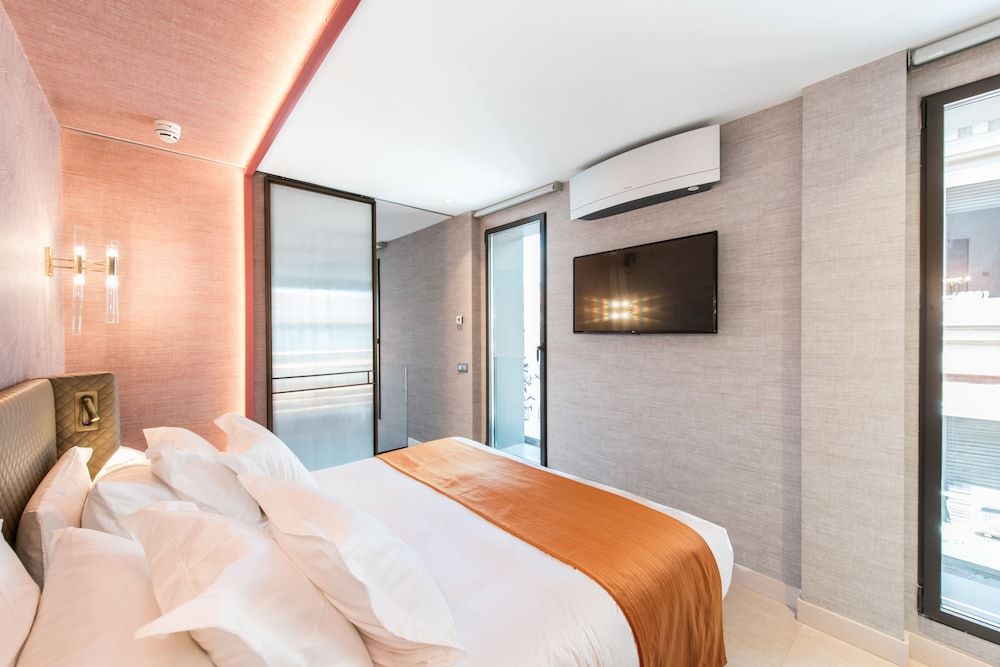 undefined The Garden Suites 8