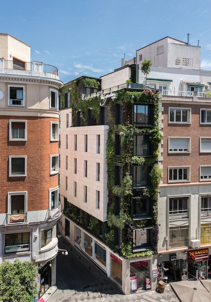 undefined The Garden Suites 6