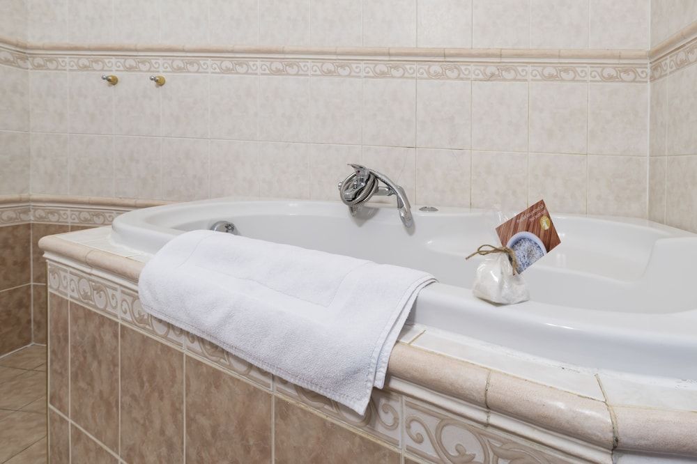 Hotel U Zlateho Jelena Superior Double or Twin Room, 1 Bedroom, Bathtub 12