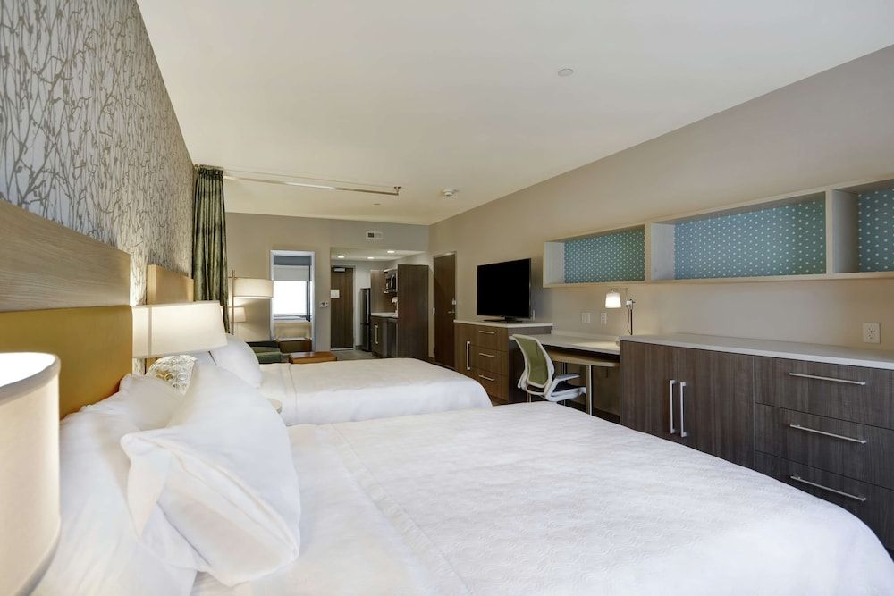 Studio, 2 Queen Beds, Accessible (Hearing)