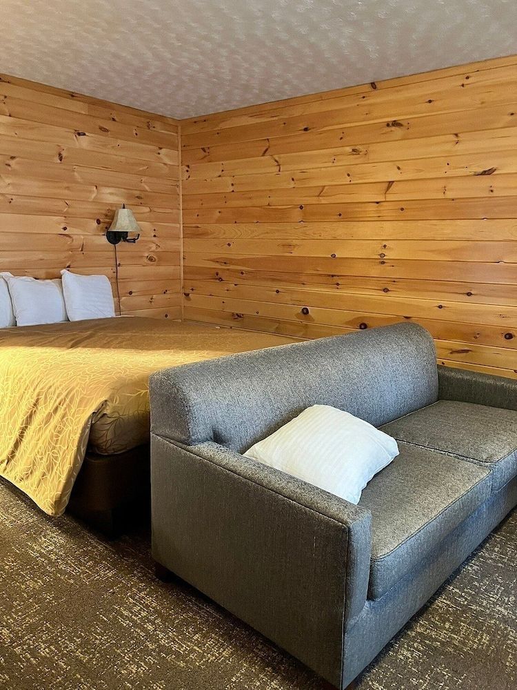 Classic Cabin, 2 Queen Beds, Beachside