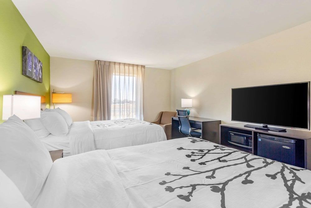 Standard Room, 2 Queen Beds, Non Smoking