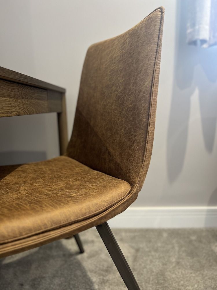 Tuckers Inn Standard Twin Room, Ensuite, Partial Sea View 10