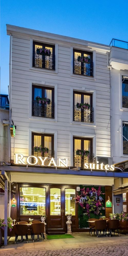 undefined Royan Suites 4
