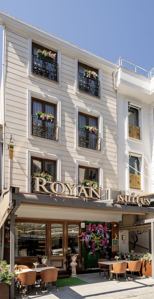 undefined Royan Suites 5