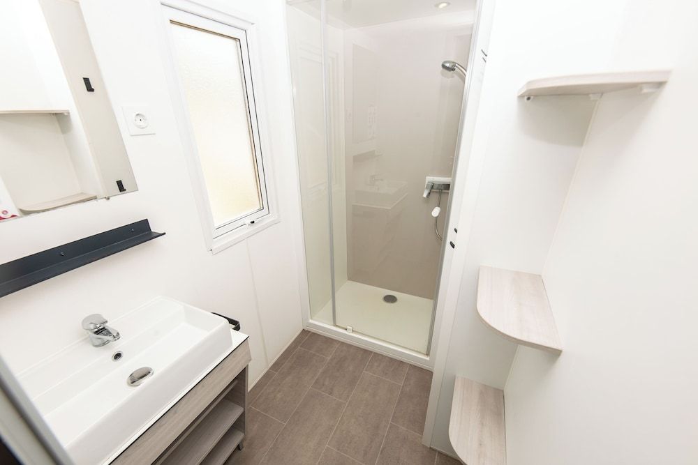 Camping Bellsol Bungalow, 3 Bedrooms 5