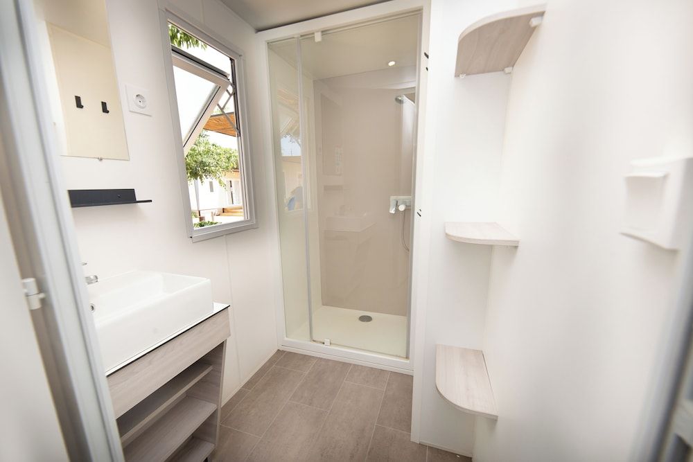 Camping Bellsol Bungalow, 2 Bedrooms 4