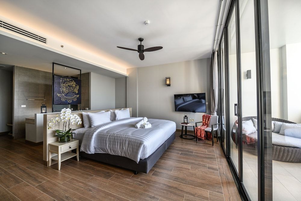 Jacuzzi Suite