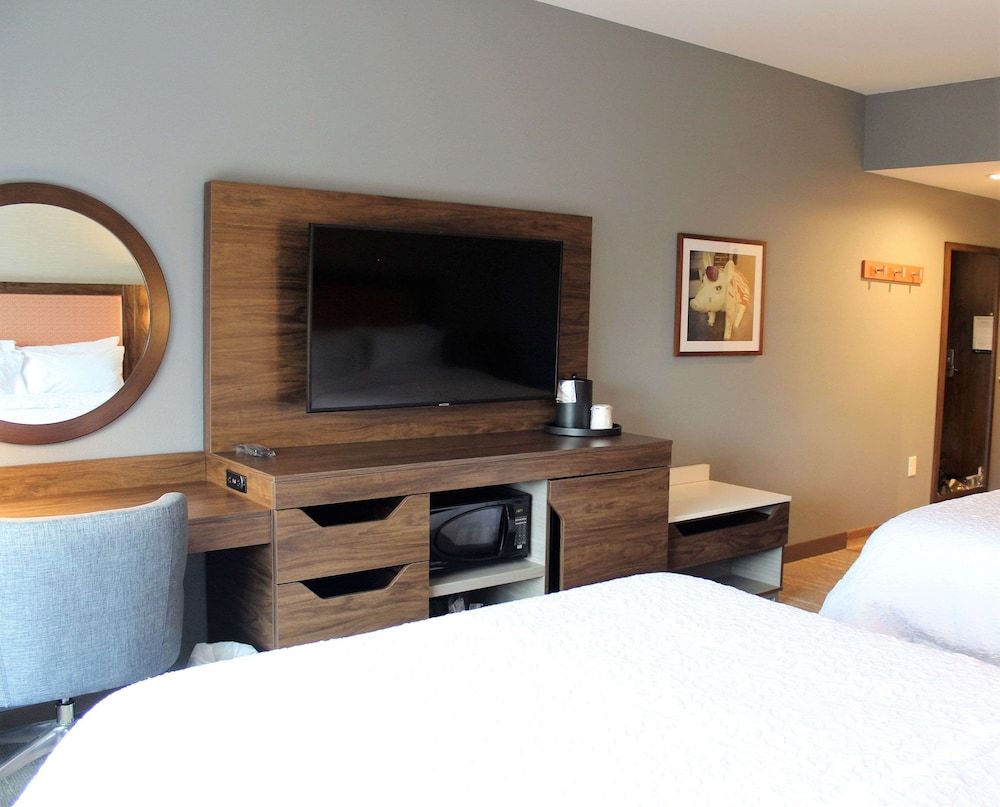 Room, 2 Queen Beds, Accessible (Hearing)