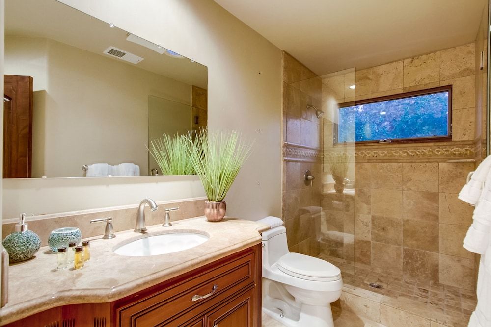 Tropical 5BR La Jolla Retreat by NamaStay Premium Villa, Multiple Beds, Private Pool, Ocean View 17
