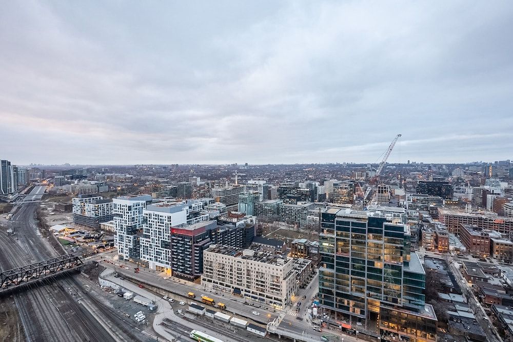 GLOBALSTAY. Elegant Downtown Apartments Elite Apartment, 1 Bedroom, Balcony, Lake View 3