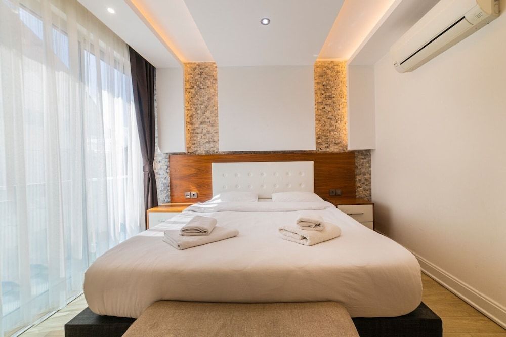 undefined Tema Lara Apart 7