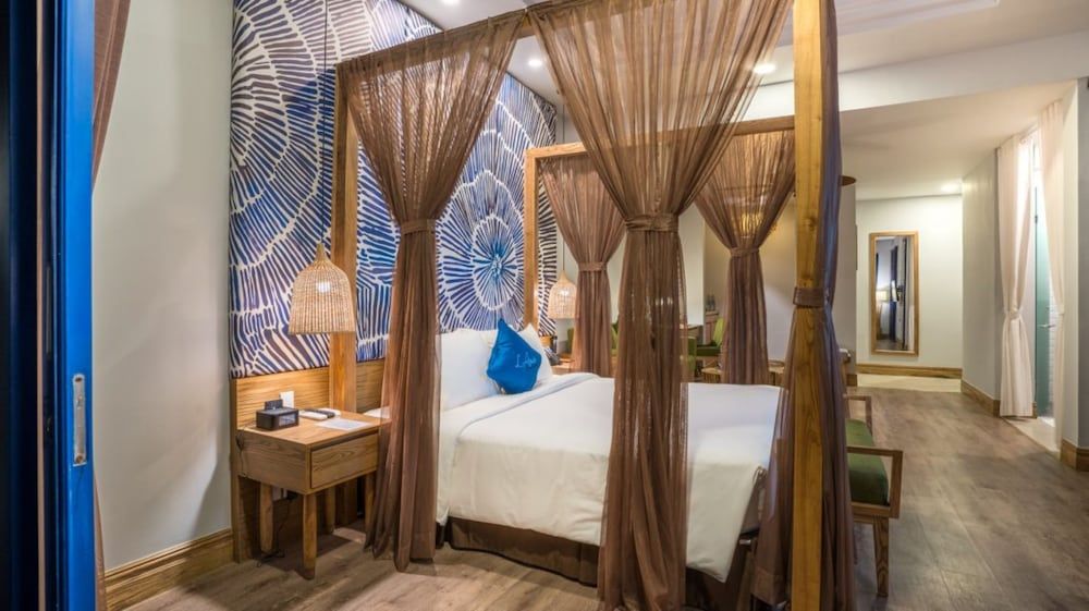 Beach Front Villa with Private Pool King Bed