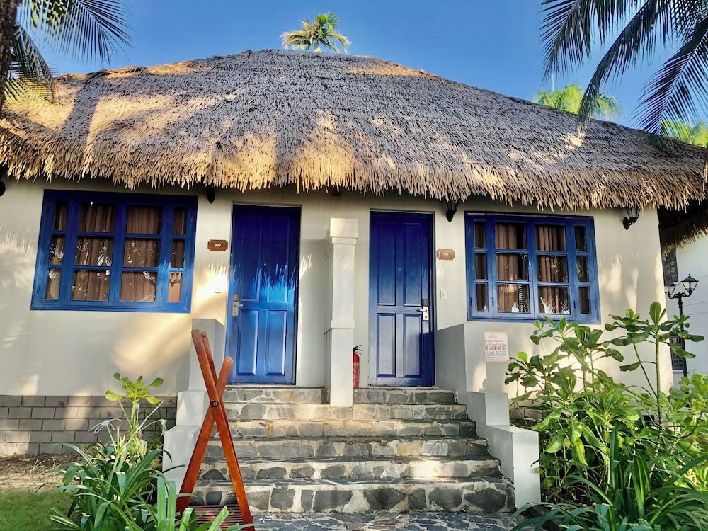 undefined L'Azure Resort and Spa 4