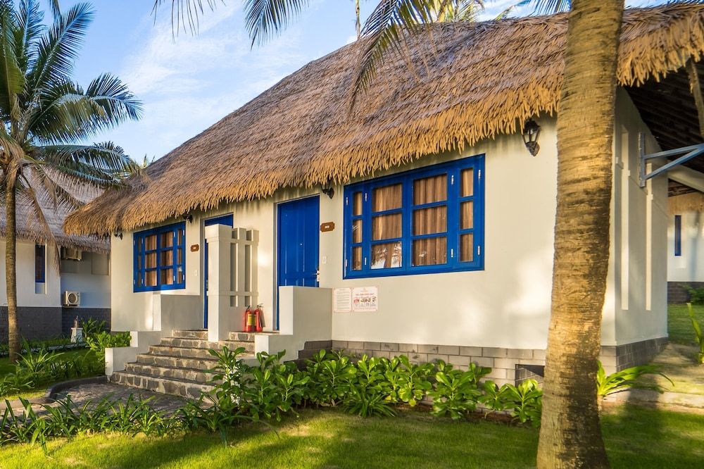 undefined L'Azure Resort and Spa 3