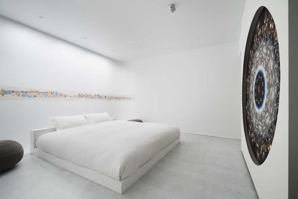 BnA Alter Museum Special Offer - Run of House, Non Smoking 2