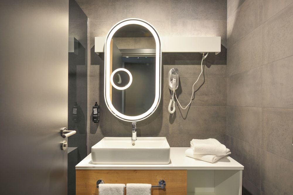 ibis Bucharest Politehnica Suite, 1 Double Bed with Sofa bed 3