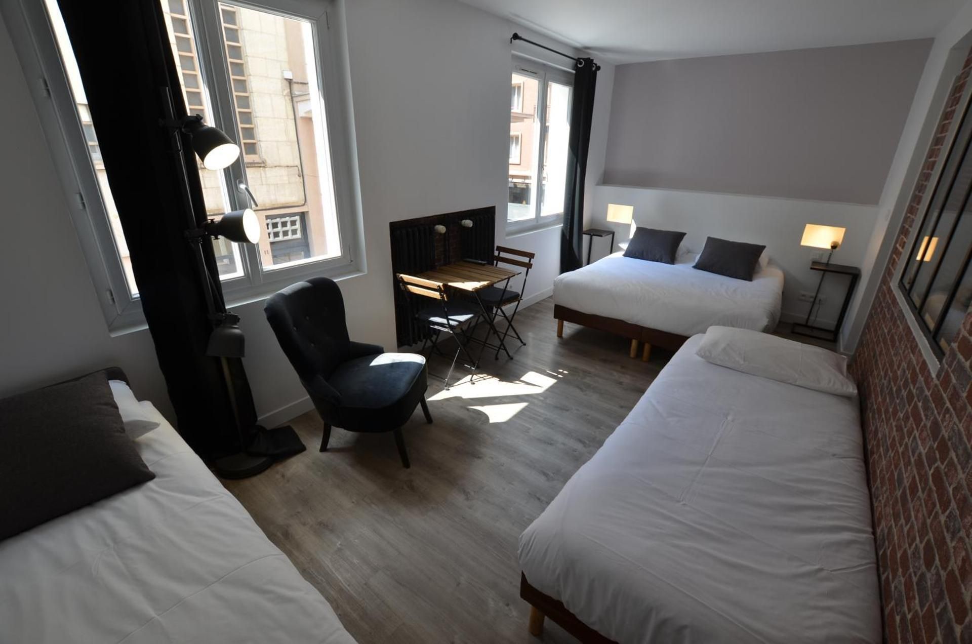 undefined Hotel De Quebec 5