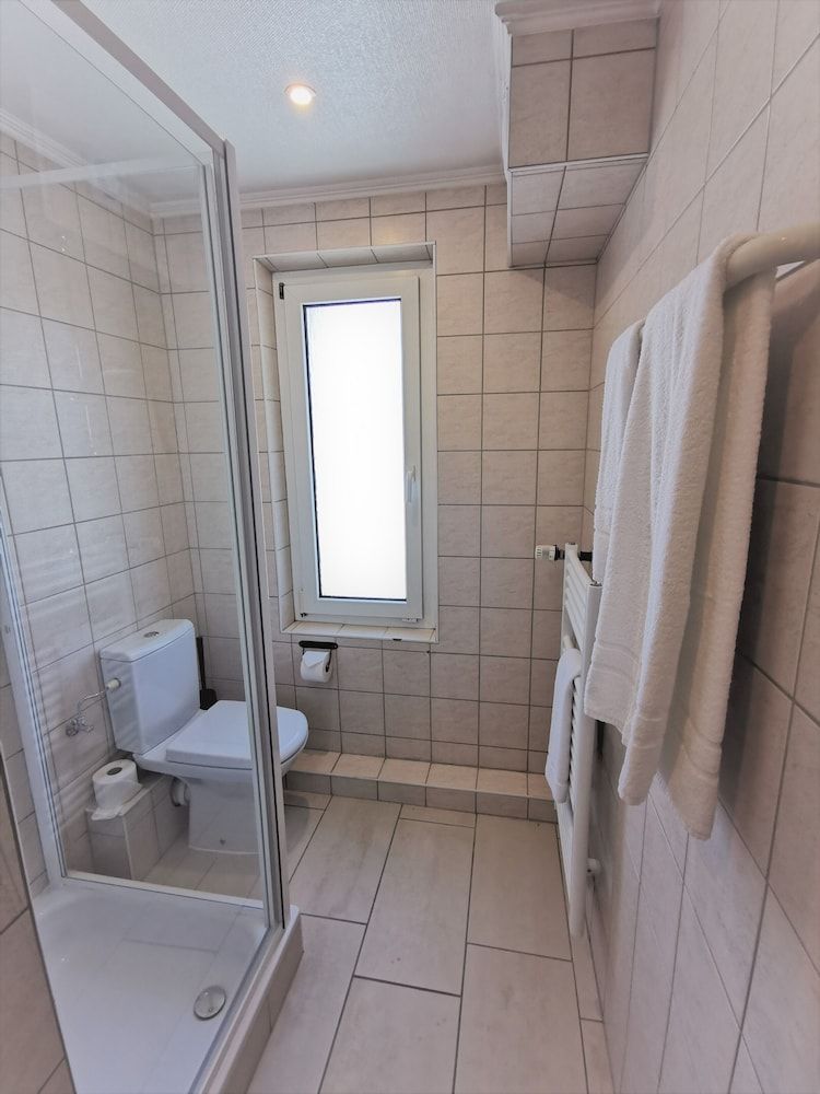 BIVIUS Hotel Restaurant Luxembourg Economy Single Room 4