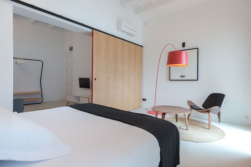 Sodium Hotel Boutique Suite 27